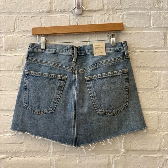 AGOLDE || Parker Angled Hem Denim Mini Skirt Entrance Medium Wash Raw Hem 26 NWT - Picture 4 of 10